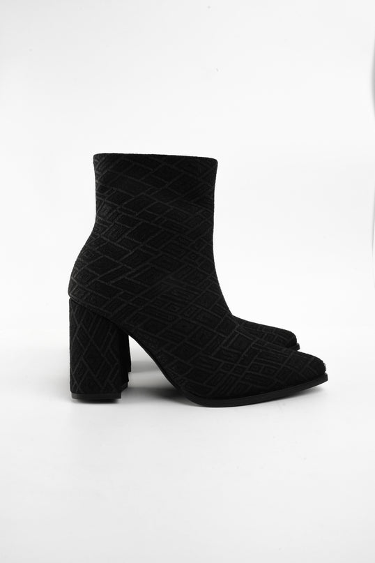 Botines de tacón negros tipo tela