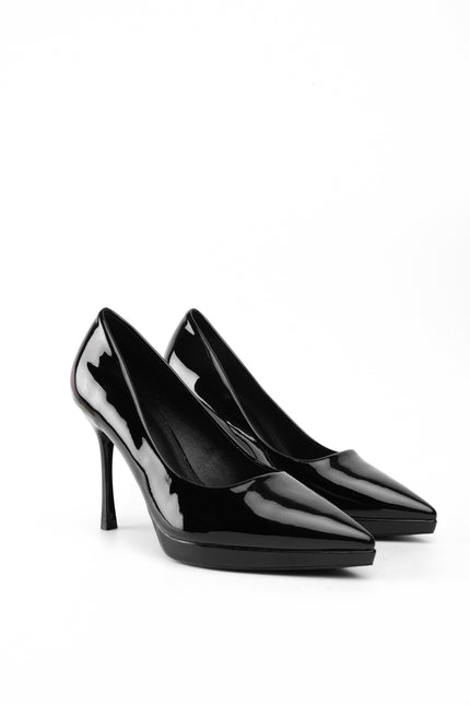 Tacón negro charol alto