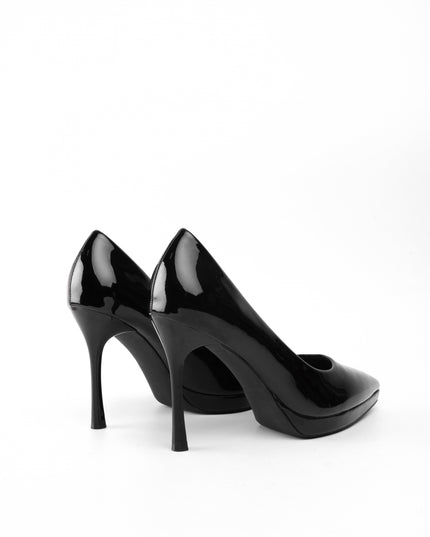 Tacón negro charol alto