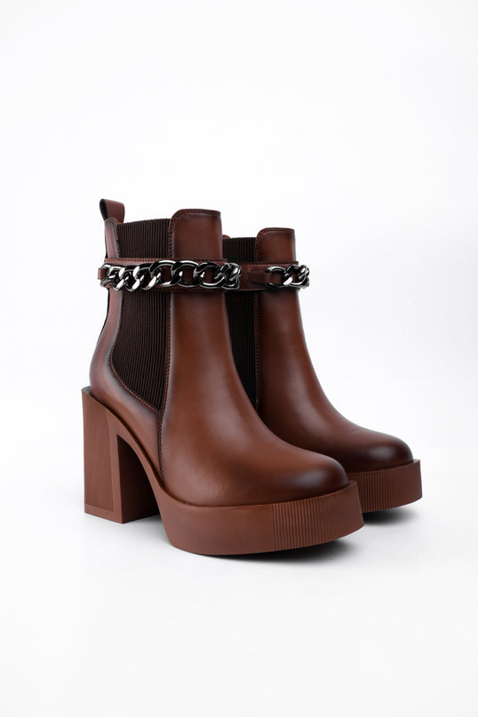 Botines café tacón ancho x cadena