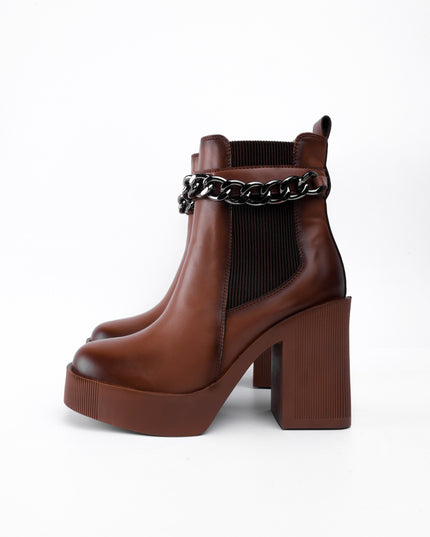 Botines café tacón ancho x cadena