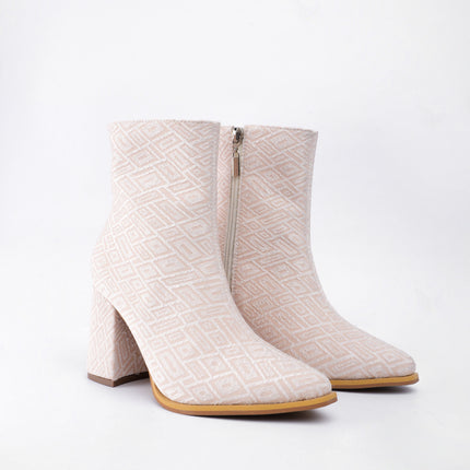 Botines de tacón beige tipo tela