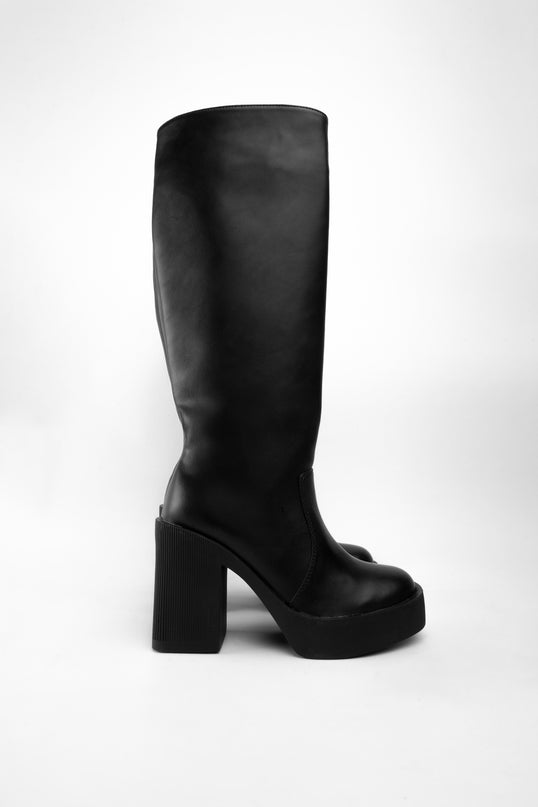 Bota larga negra tacón ancho