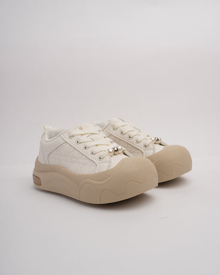Tenis crema x suela gruesa taupe