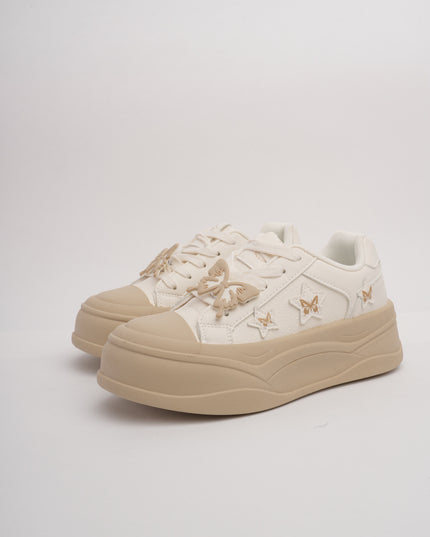 Tenis beige x detalles mariposa