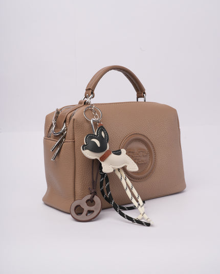 Bolso kaki mediano con charms