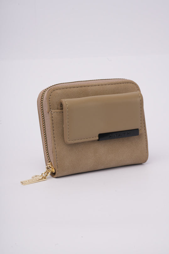 Billetera cuadrada beige con diseño frontal