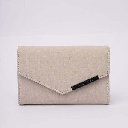 Billetera beige cierre punta