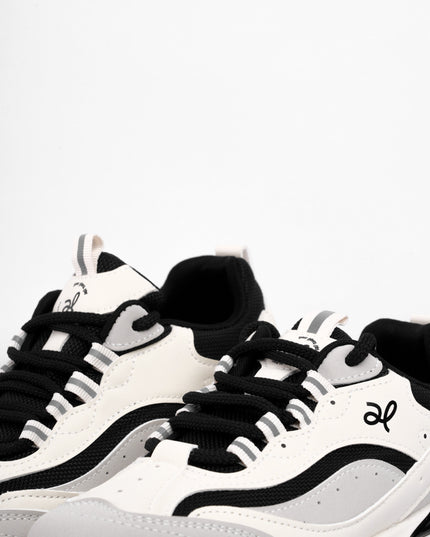 Tenis negros x blanco plataforma