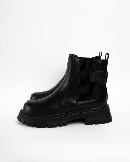 Botines negros x elástico