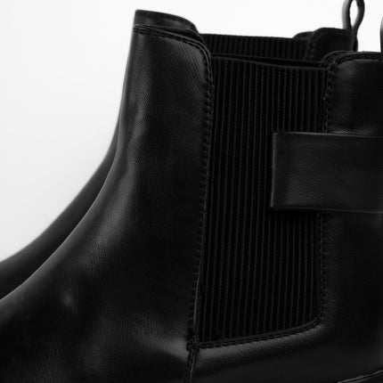 Botines negros x elástico