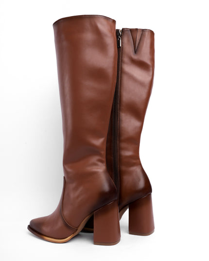 Bota larga miel puntuda