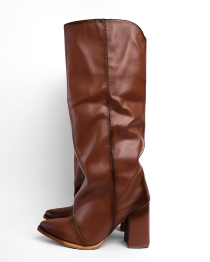 Bota alta miel tacón y material suave