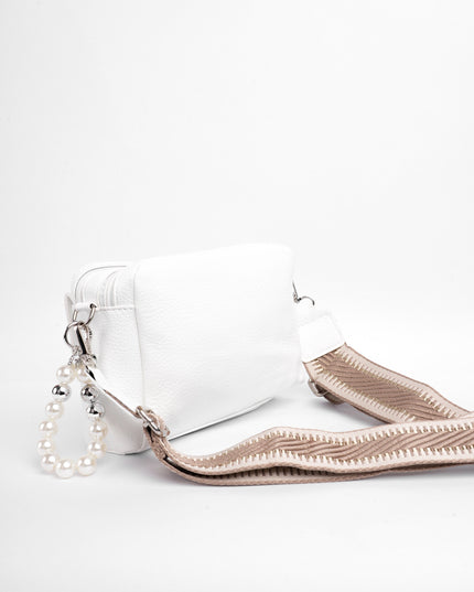 Bolso mediano blanco con correa