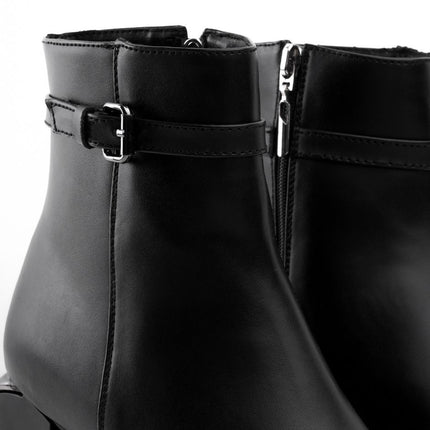 Botines de tacón negros con cremallera