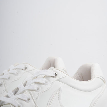 Tenis blancos con plataforma