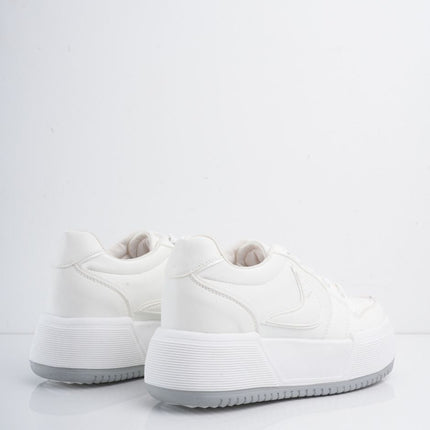 Tenis blancos con plataforma
