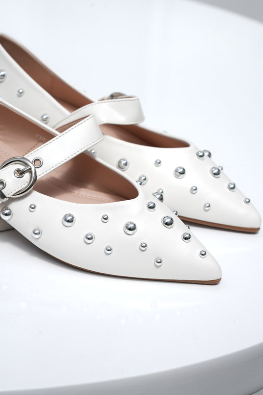 Bailarinas blancas x correa y apliques