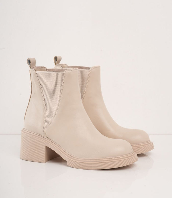 Botin beige con elástico