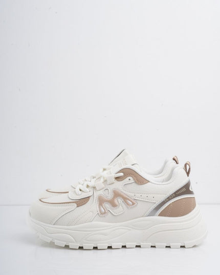 Tenis blancos con detalles dorados y cordones