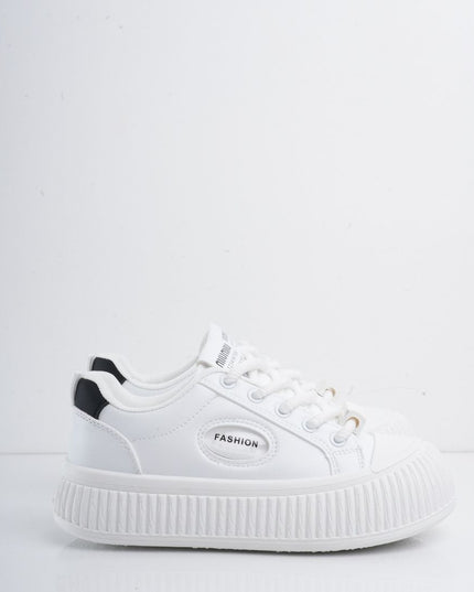 Tenis blancos con plataforma y detalles negros