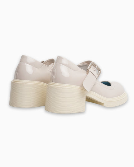 mocasín crema Brillante con correa