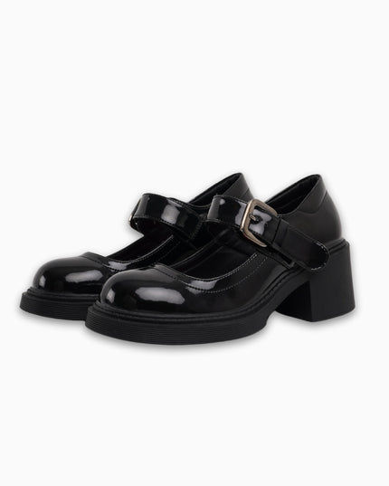 mocasín Negro Brillante con correa