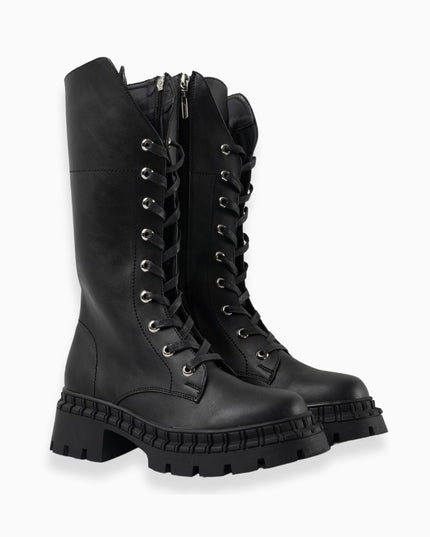 Bota alta negra militar con plataforma y cordones