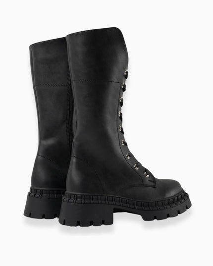 Bota alta negra militar con plataforma y cordones