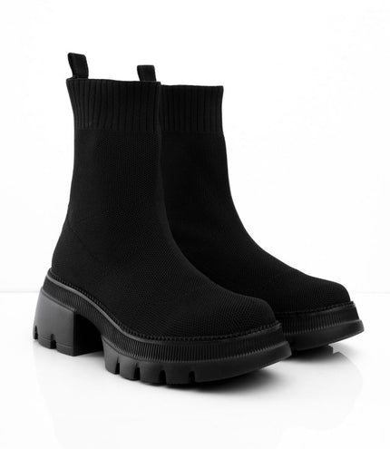 Botines tipo media negros