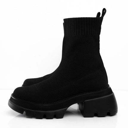 Botines tipo media negros