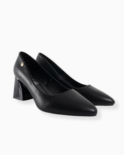 tacón negro elegante