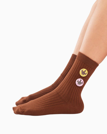 Medias cafés con emojis