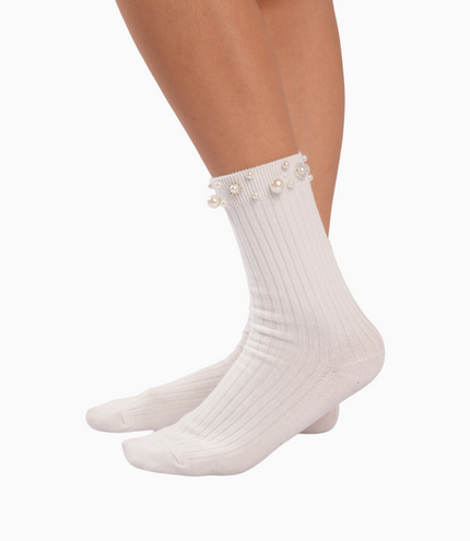 Medias blancas con gemas