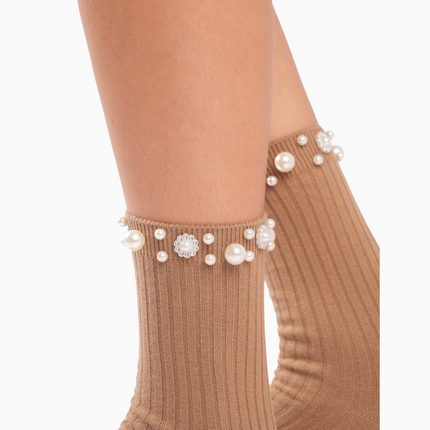 Medias camel con gemas