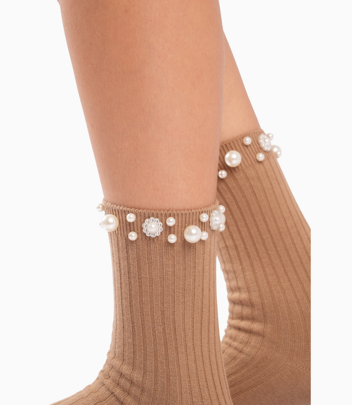 Medias camel con gemas
