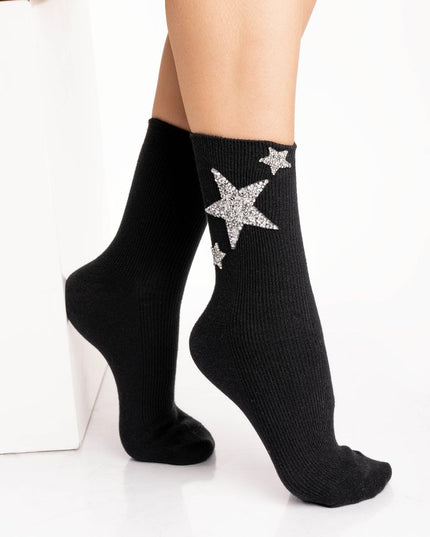 Medias negras con estrellas