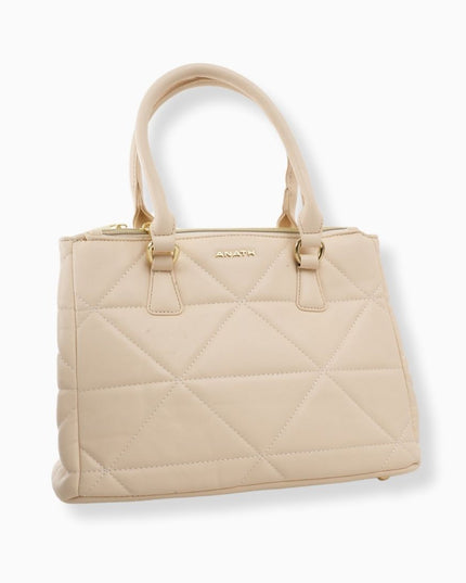 Bolso beige acolchado y detalles dorados