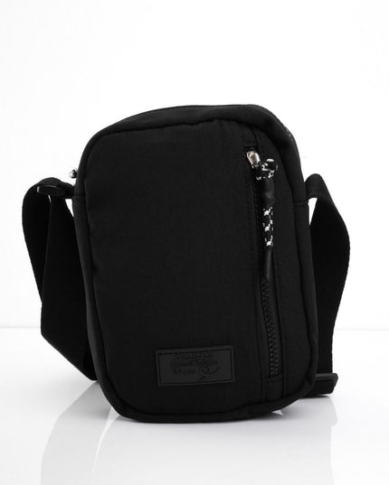 Bolso pequeño negro con cremallera frontal