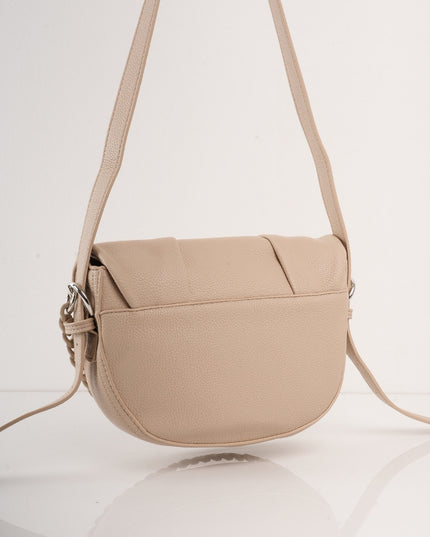 Bolso beige con cadena