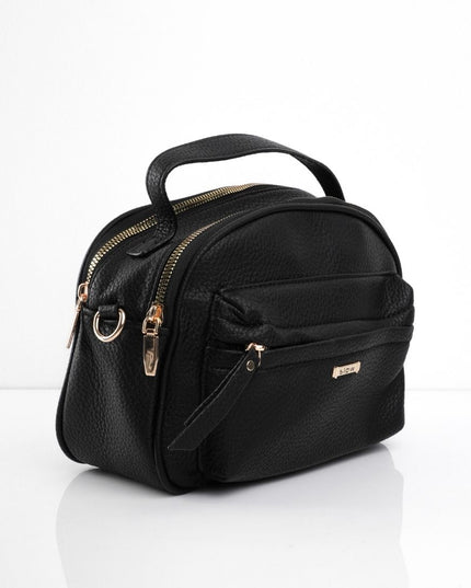 Bolso negro con correa ajustable
