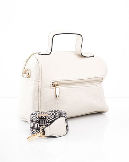 Bolso blanco con bolsillo frontal