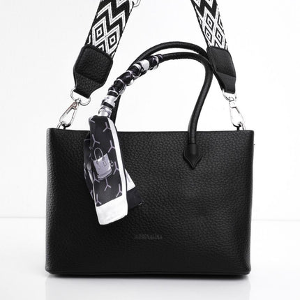 Bolso elegante negro con correa y pañoleta