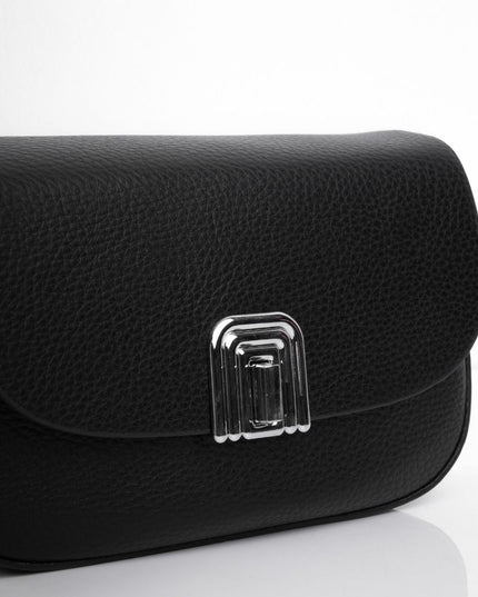 Bolso negro con hebilla brillante y correa