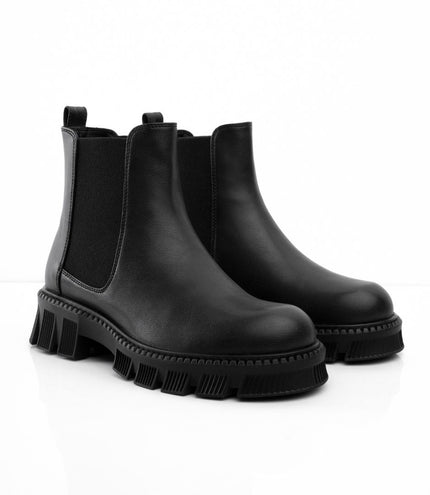 Botines negros básicos con resorte