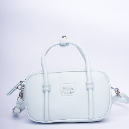 Mini bolso azul bebé en tendencia con correa