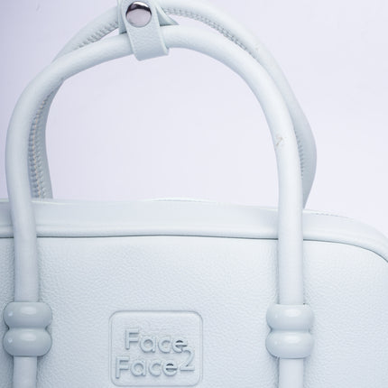 Mini bolso azul bebé en tendencia con correa
