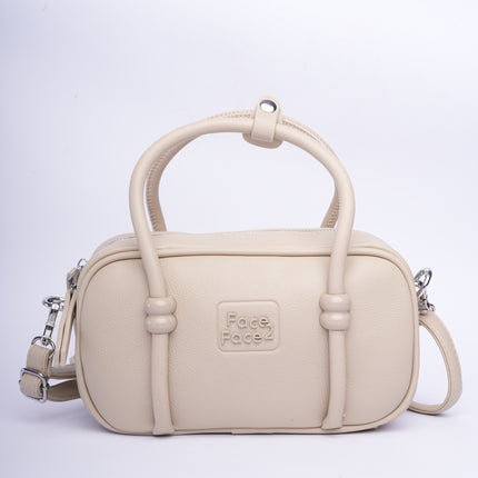 Mini bolso beige en tendencia con correa