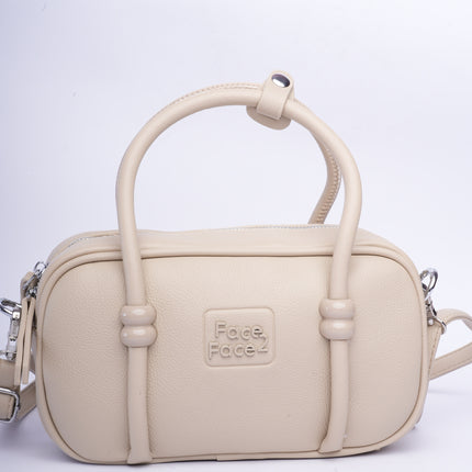 Mini bolso beige en tendencia con correa