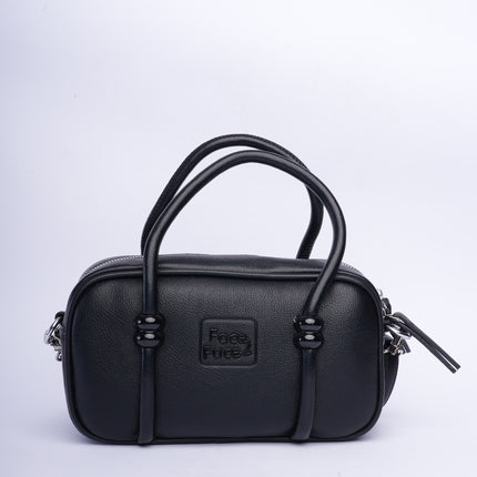 Mini bolso negro en tendencia con correa
